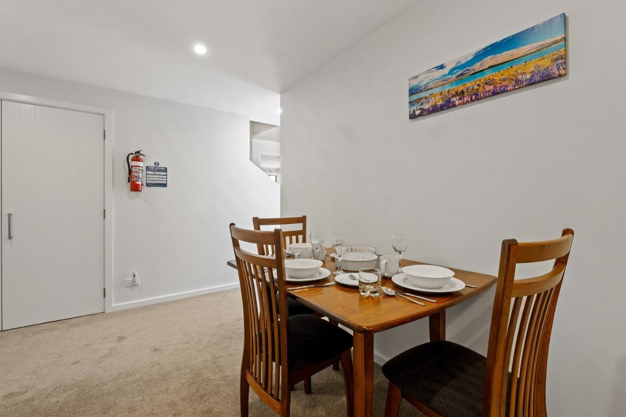 Queenstown Lake Views - Downstairs Apartment Экстерьер фото